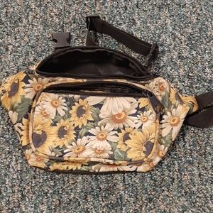 Sunflower fannypack